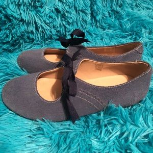 Elephantito Girl’s Blue Suede Bow Flats - youth 1